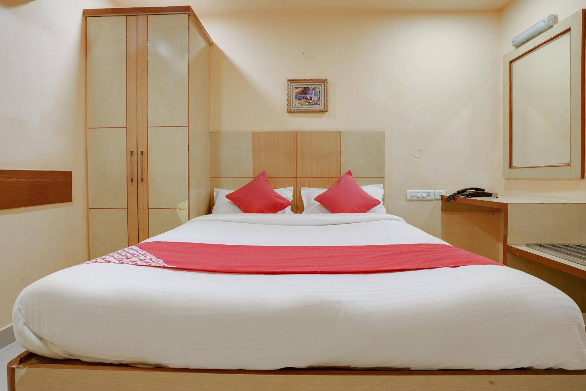 Hotel O Shanta Residency Lodge Sururnagar Exterior photo